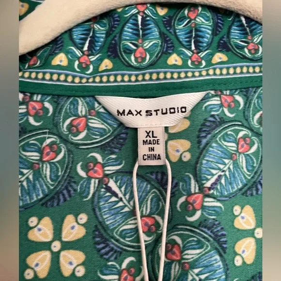 Max studio blouse cover up - Picture 3 of 4